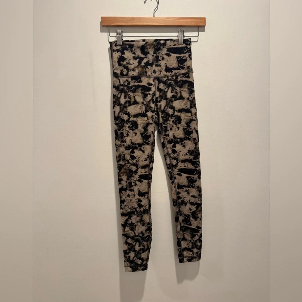 Lululemon Wunder Train High Rise Tight 25